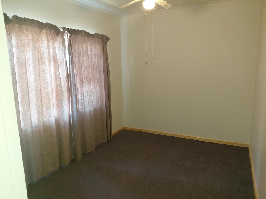 4 Bedroom Property for Sale in Bothasrus Eastern Cape